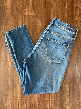 Calvin Klein Jeans Women’s Blue Jeans Ankle Size 8/28